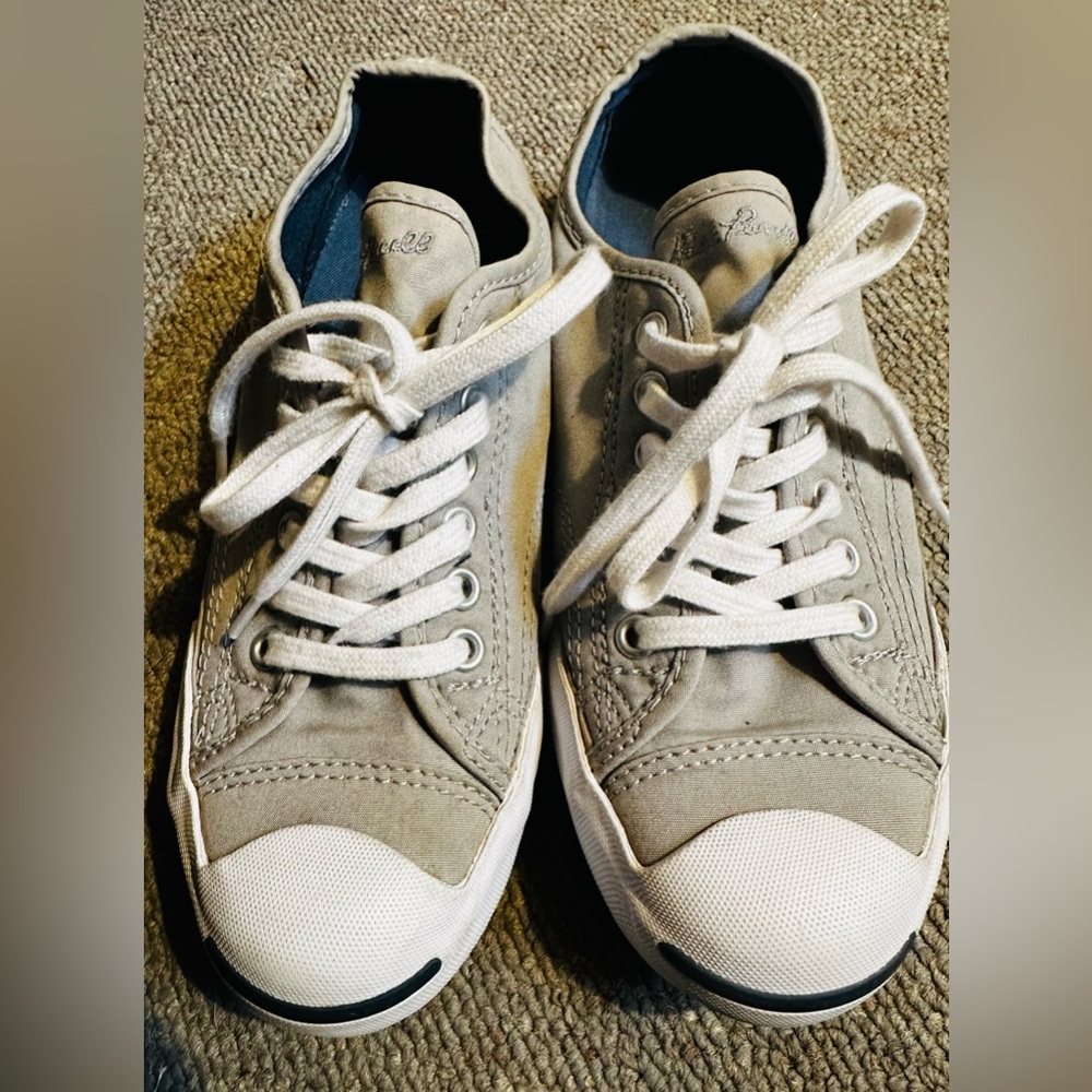 New without tags Converse Jack Purcells. Size 6.5. Never worn.